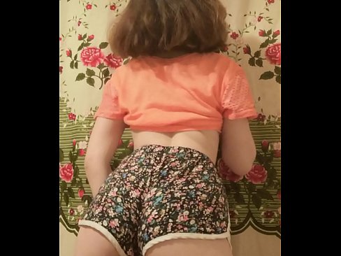 ❤️ Giovane pupa sexy fa uno striptease riprendendo i suoi pantaloncini alla telecamera ❤️ Porno fatto in casaal it.dreamlandpassionjourney.ru ️❤